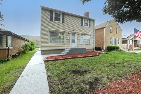 Exterior - 1762 Coolidge Ave, Berkeley, IL 60163 photo 2 of 3