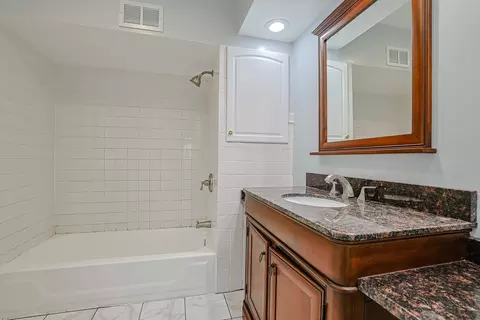 Bath - 1762 Coolidge Ave, Berkeley, IL 60163 photo 1 of 1