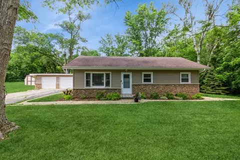 157 Thomas Ln, New Lenox, IL 60451