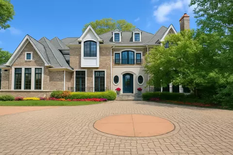 15 W280 Plainfield Rd, Burr Ridge, IL 60527