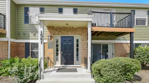 1561 Raymond Dr #104, Naperville, IL 60563