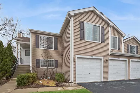 1975 Windsong Dr, Schaumburg, IL 60194