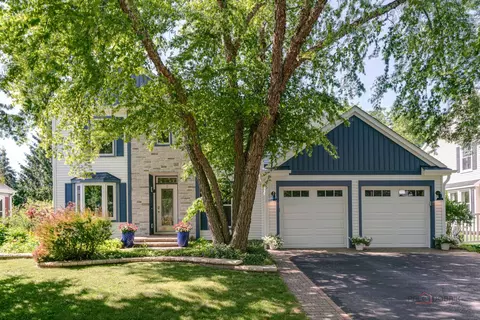 43 Southfield Dr, Vernon Hills, IL 60061