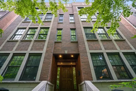 1225 N Paulina St #3S, Chicago, IL 60622