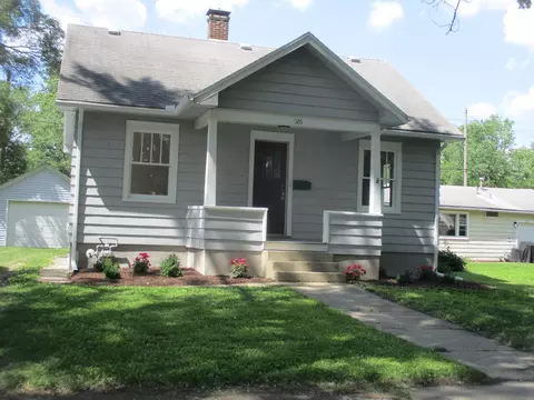 920 W Vine St, Champaign, IL 61821