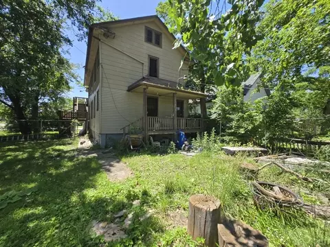 Exterior - 630 Belle Ct, Phoenix, IL 60426 photo 5 of 5