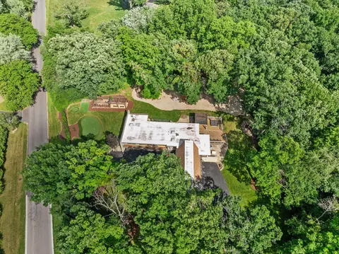 View/Area - 431 Maplewood Dr, Barrington, IL 60010 photo 1 of 4