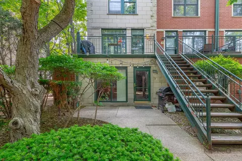 1812 S State St #28, Chicago, IL 60616