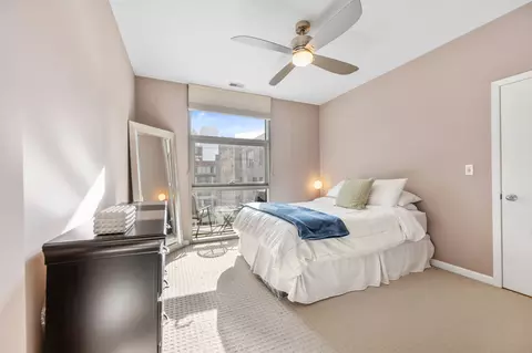 Bedroom - 225 S Sangamon St #804, Chicago, IL 60607 photo 2 of 3