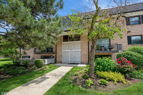 3325 Kirchoff Rd #3E, Rolling Meadows, IL 60008