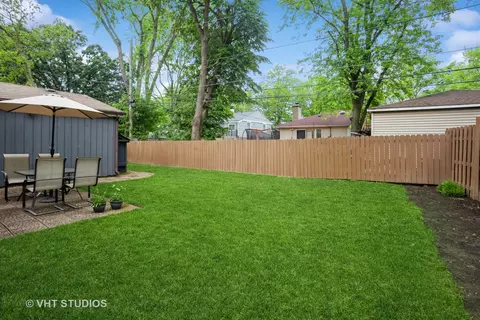 Exterior - 3006 Thrush Ln, Rolling Meadows, IL 60008 photo 7 of 7