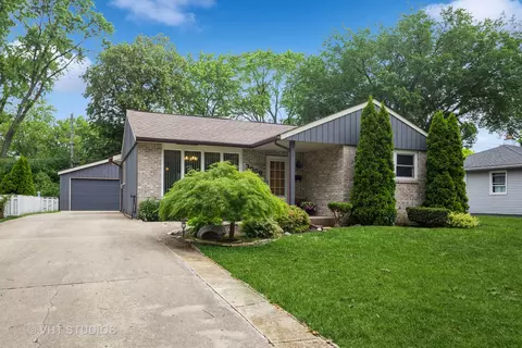 3006 Thrush Ln, Rolling Meadows, IL 60008