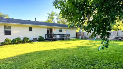 Exterior - 206 E Irving St, Normal, IL 61761 photo 5 of 9