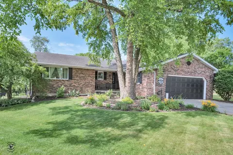 235 Fox Trail Ct, Bourbonnais, IL 60914