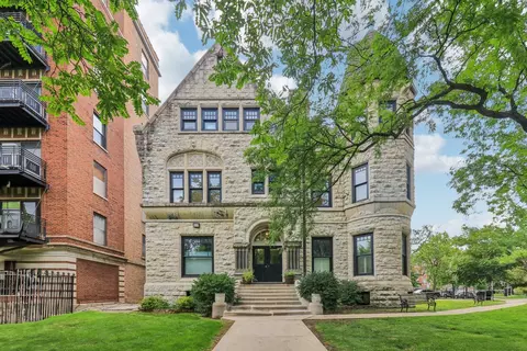 4545 S Drexel Blvd #4C, Chicago, IL 60653