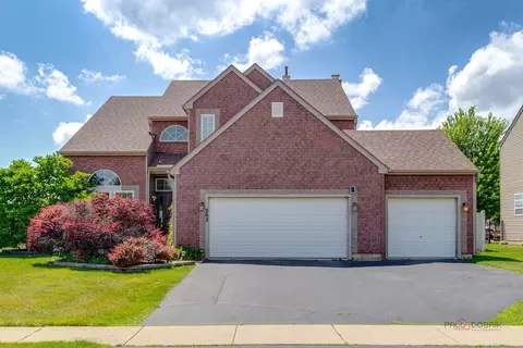 202 Dallas Dr, Bartlett, IL 60103 photo 2