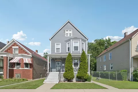 8445 S Marquette Ave, Chicago, IL 60617