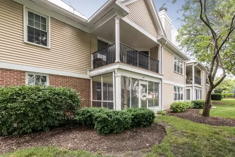 910 Persimmon Ln #B, Mount Prospect, IL 60056 photo 26