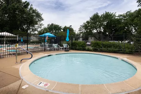 910 Persimmon Ln #B, Mount Prospect, IL 60056 photo 30