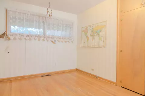 Bedroom - 129 N Chase Ave, Bartlett, IL 60103 photo 1 of 3