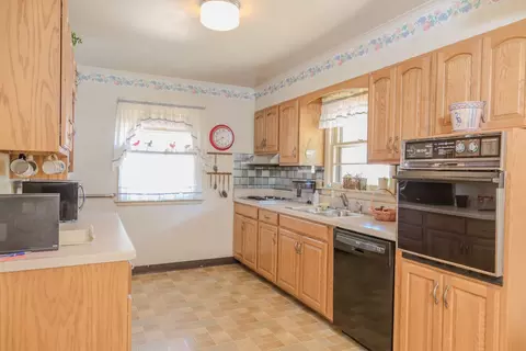 Kitchen - 129 N Chase Ave, Bartlett, IL 60103 photo 1 of 1