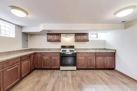 Kitchen - 1927 Herbert Ave, Berkeley, IL 60163 photo 6 of 8