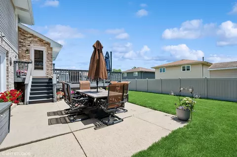 Exterior - 5109 147th Ct, Midlothian, IL 60445 photo 4 of 5