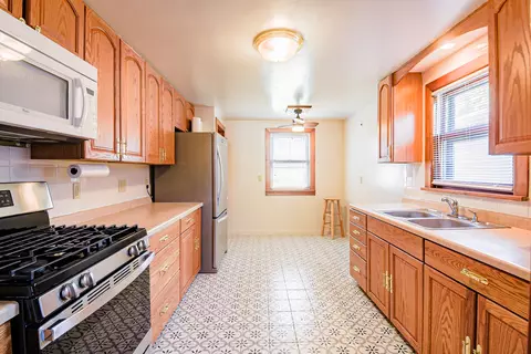 Kitchen - 904 Bowditch Ave, Aurora, IL 60506 photo 1 of 1