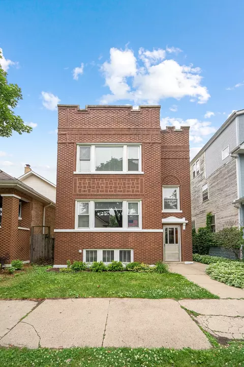5043 W Argyle St, Chicago, IL 60630
