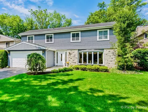 911 N Quince Ln, Mount Prospect, IL 60056