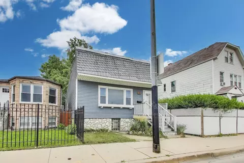 3313 N Kedzie Ave, Chicago, IL 60618