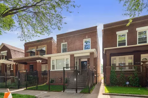 7432 S King Dr, Chicago, IL 60619