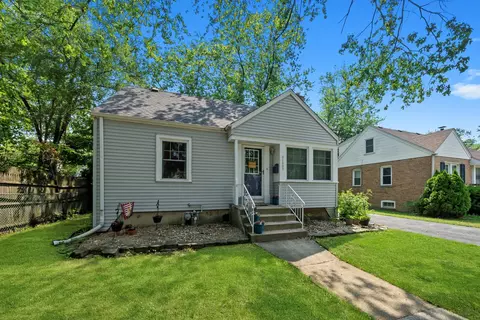 21207 Locust St, Matteson, IL 60443