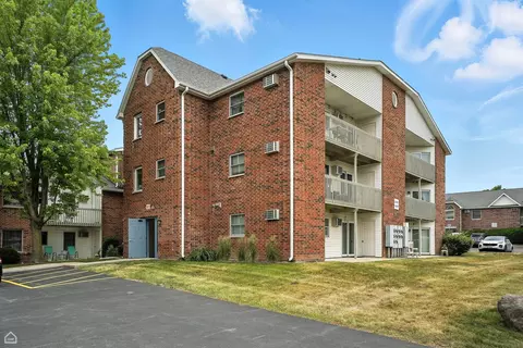 1363 Cunat Ct #2G, Lake In The Hills, IL 60156
