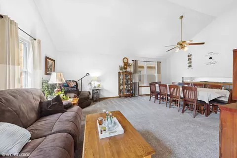 1908 Chestnut Hill Rd, Plainfield, IL 60586 photo 4
