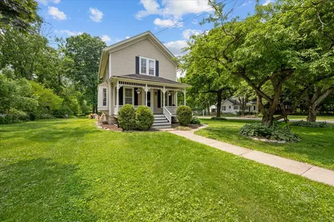 32 W167 Army Trail Rd, Wayne, IL 60184