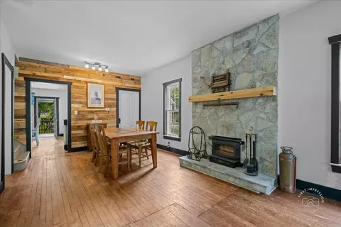 Dining - 32 W167 Army Trail Rd, Wayne, IL 60184 photo 1 of 1