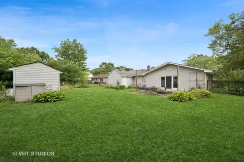 605 Northview Ln, Hoffman Estates, IL 60169 photo 16