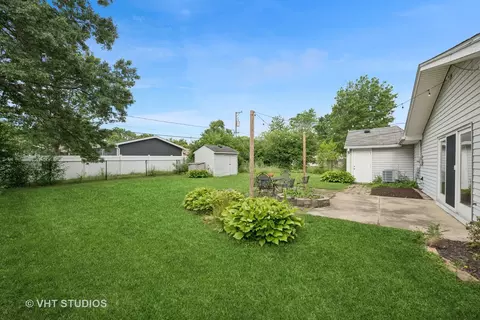 605 Northview Ln, Hoffman Estates, IL 60169 photo 17