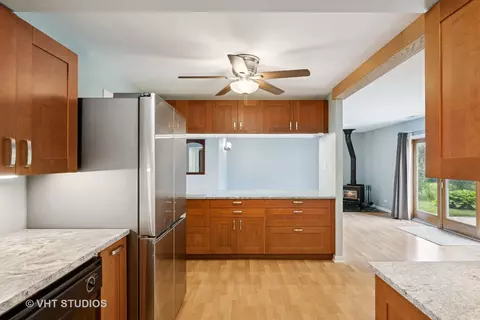 605 Northview Ln, Hoffman Estates, IL 60169 photo 7