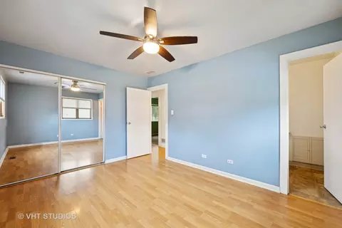 605 Northview Ln, Hoffman Estates, IL 60169 photo 9