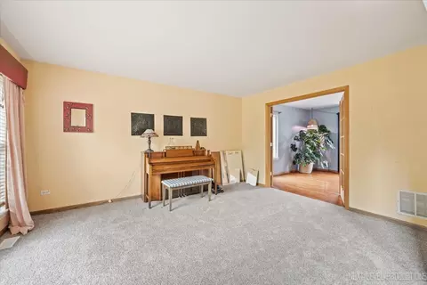 Living - 2474 Spring Valley Ct, Aurora, IL 60503 photo 1 of 5