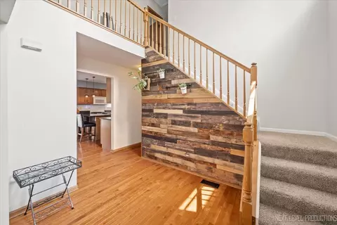 Entry Way - 2474 Spring Valley Ct, Aurora, IL 60503 photo 2 of 2