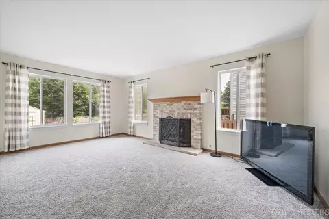 Living - 2474 Spring Valley Ct, Aurora, IL 60503 photo 3 of 5