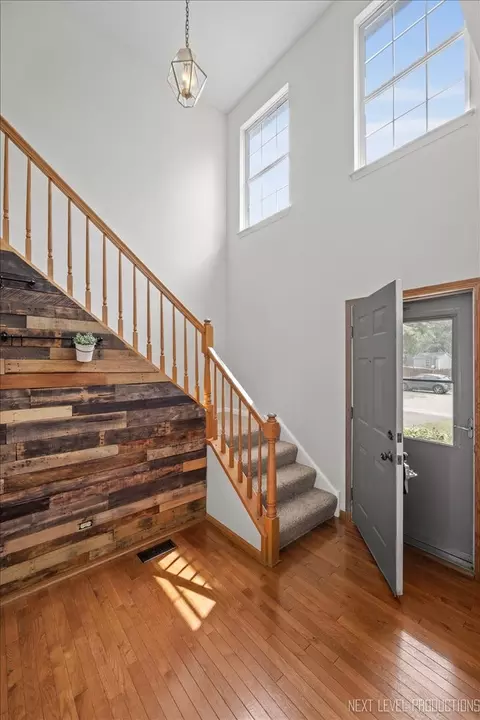 Entry Way - 2474 Spring Valley Ct, Aurora, IL 60503 photo 1 of 2