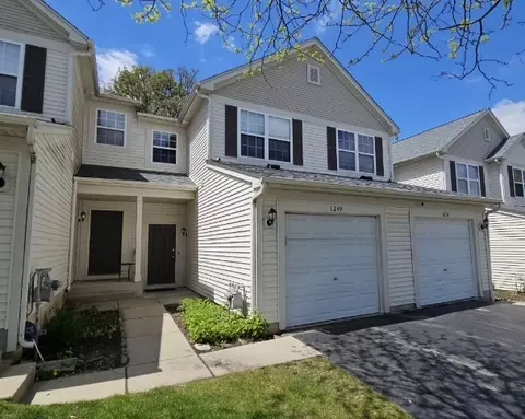 1249 Brookdale Dr #1249, Carpentersville, IL 60110