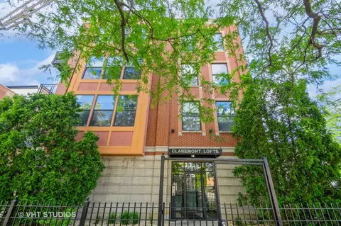 3944 N Claremont Ave #303, Chicago, IL 60618