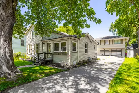 616 E Jefferson St, Morris, IL 60450