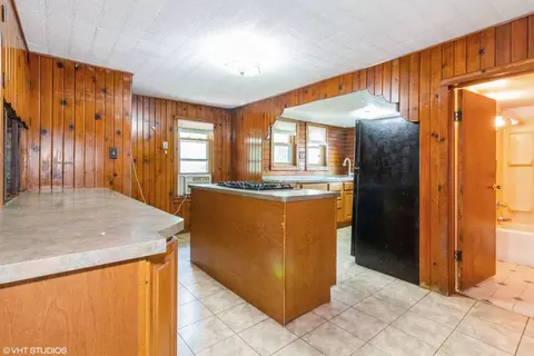 509 Sherman Ave, Aurora, IL 60505 photo 5