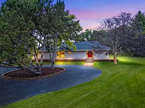 2824 Avenue Loire, Oak Brook, IL 60523